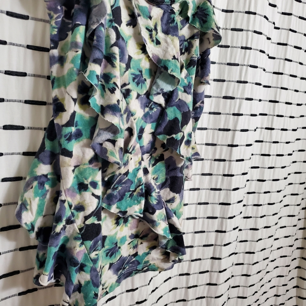 Floral Ruffle Front Tank Top - Picture 4 of 4